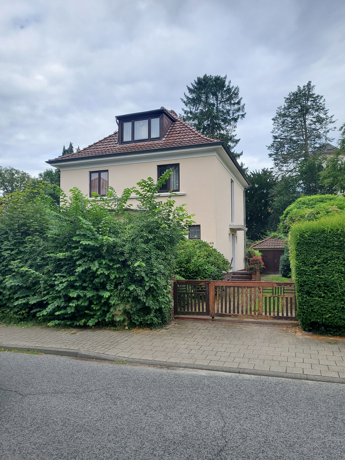 Freistehendes Einfamilienhaus in Vegesack (Top Lage)